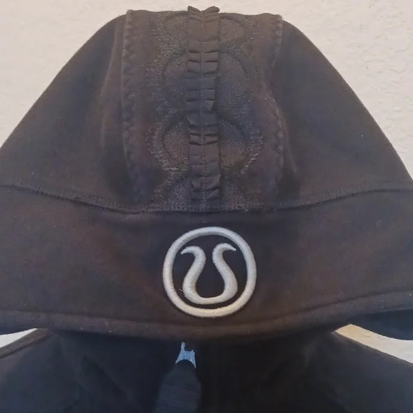 Lululemon Black Lace "Hiver 2013" Size 8 - Picture 8 of 12